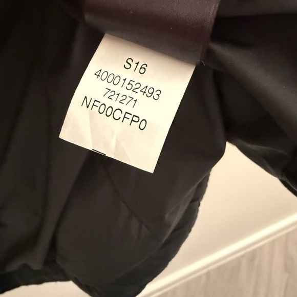 The North Face Black Insulated Jacket Luna Women’s Medium Quilted Belt Hiking - Picture 9 of 12